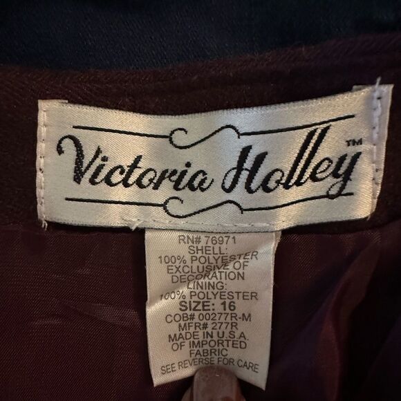 Vintage Victoria Holley Lined Pencil Skirt. Embroidered flower pattern. Size 16. - Picture 3 of 7